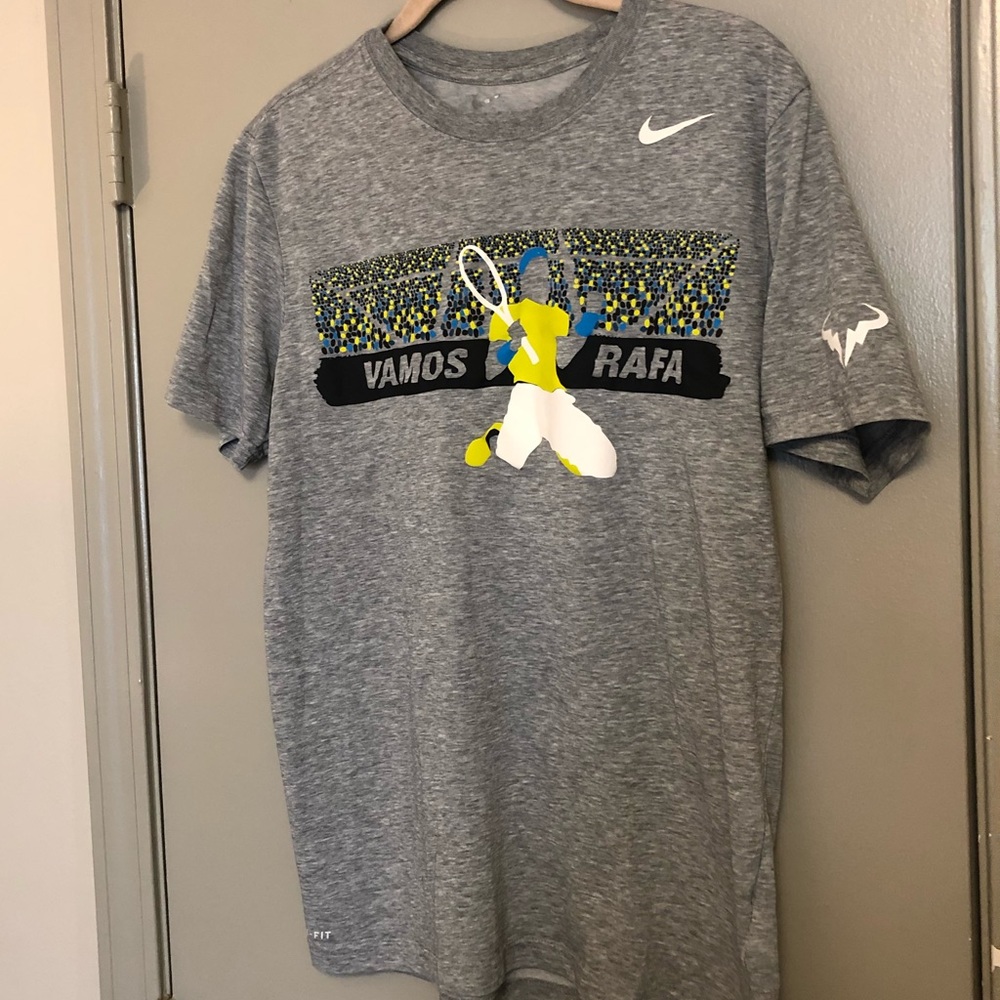 Nike Vamos Rafa Grey Graphic T-Shirt